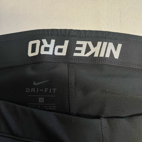 Nike Pro Dri-Fit Leggings - Picture 6 of 7